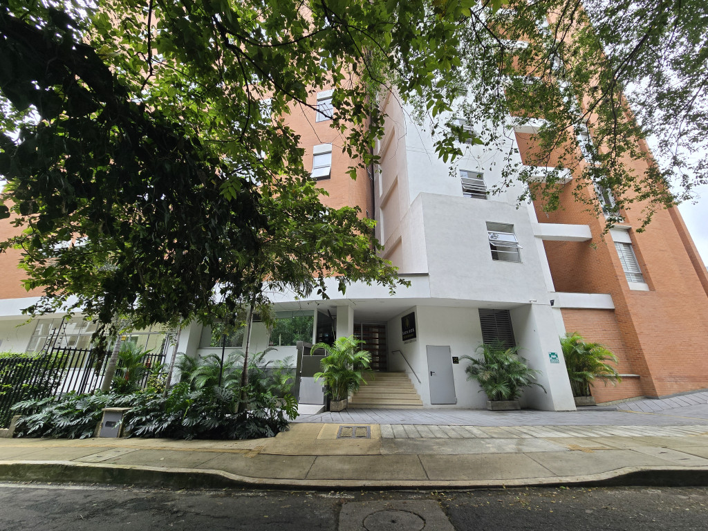 Apartamento En Venta - Santa Rita, Cali