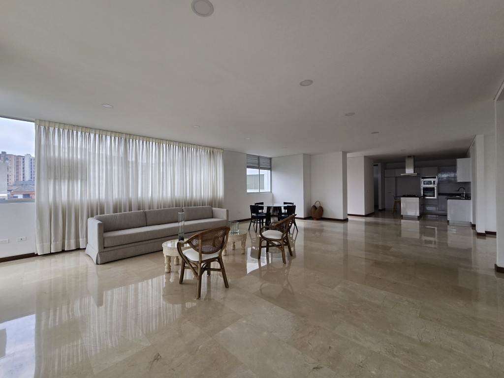 Apartamento En Venta - Santa Rita, Cali