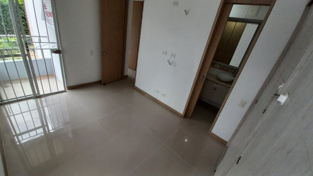 Apartamento En Arriendo - Urbanización La Flora, Cali