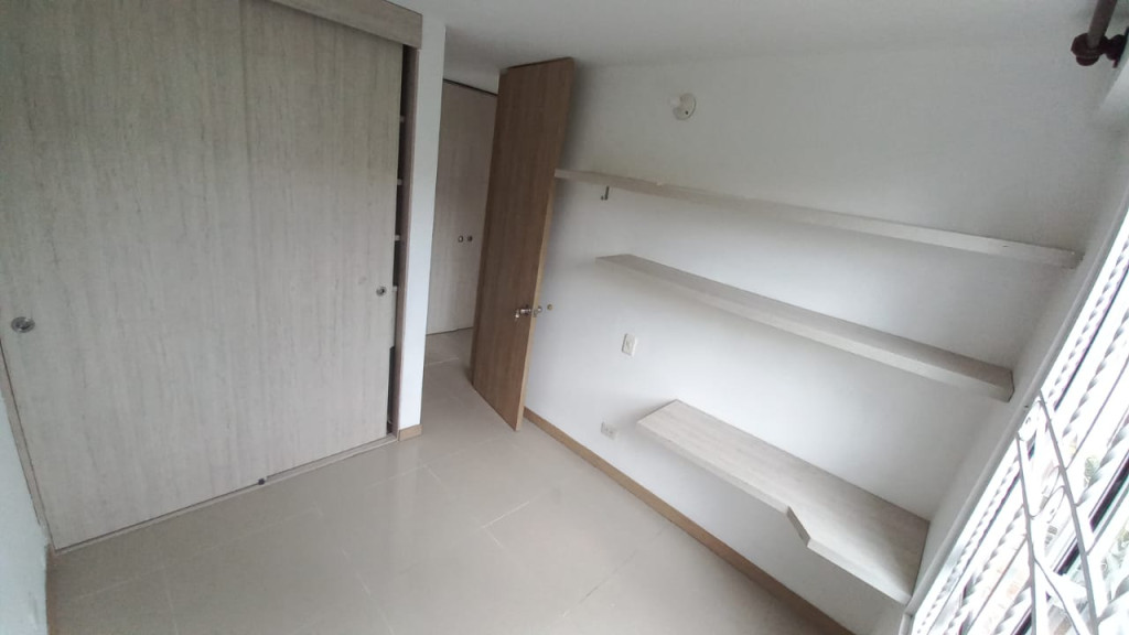 Apartamento En Arriendo - Urbanización La Flora, Cali