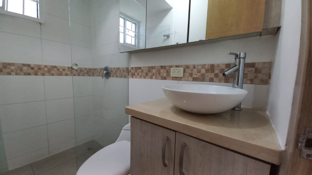 Apartamento En Arriendo - Urbanización La Flora, Cali