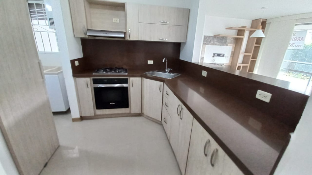 Apartamento En Arriendo - Urbanización La Flora, Cali