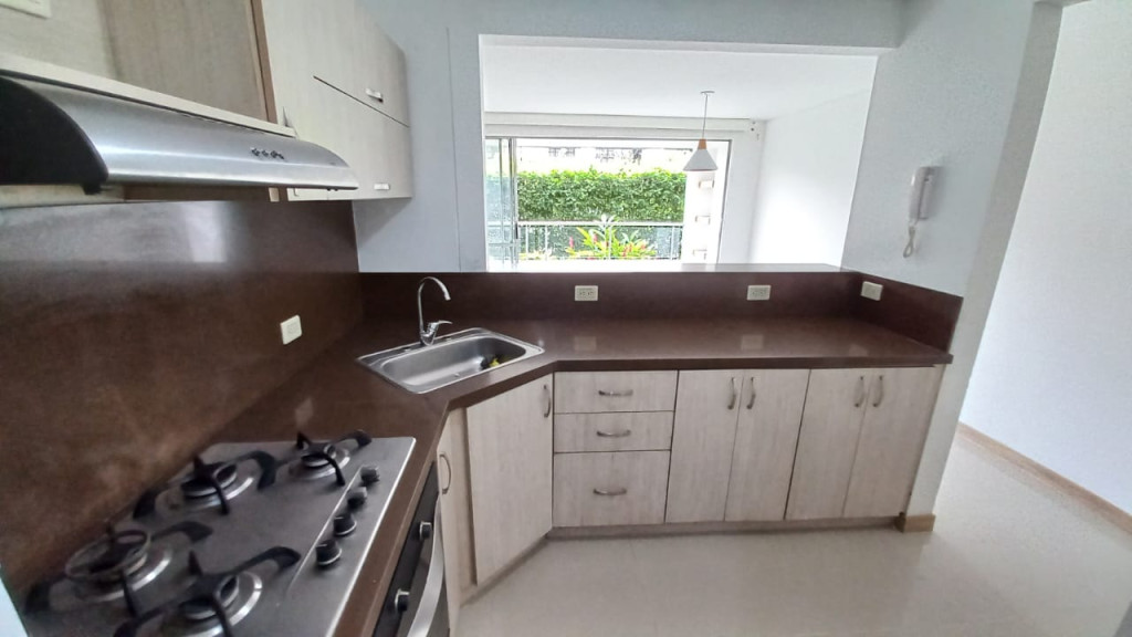 Apartamento En Arriendo - Urbanización La Flora, Cali