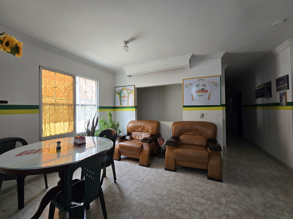 Bodega En Venta - Urbanización Colseguros, Cali