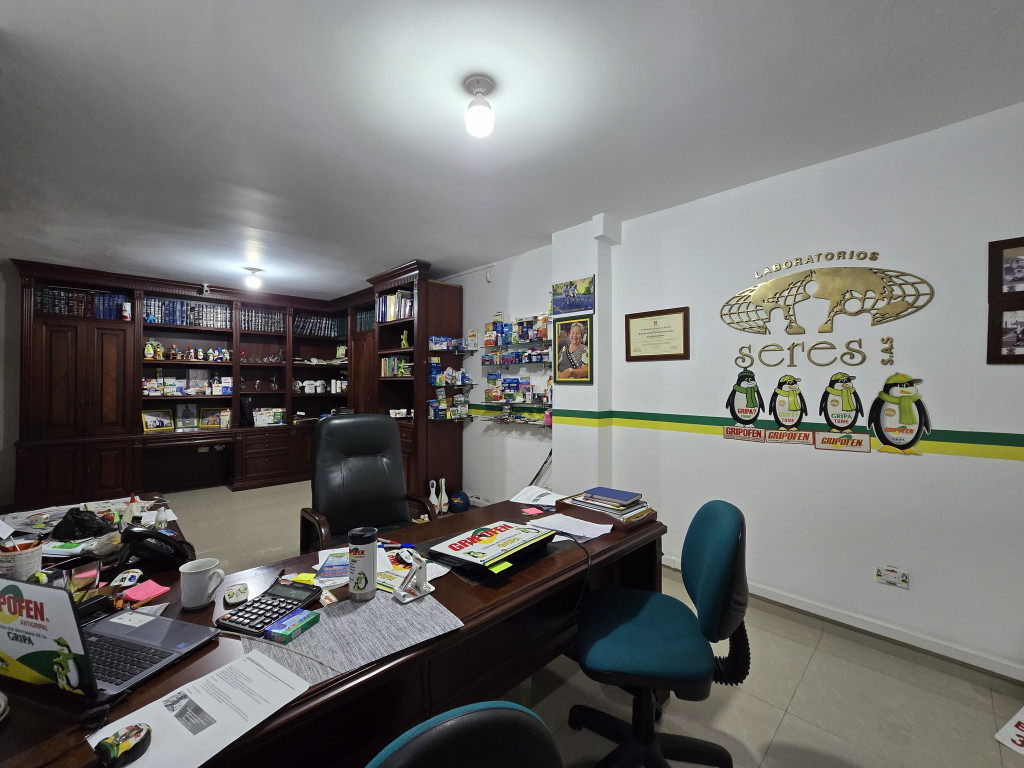 Bodega En Venta - Urbanización Colseguros, Cali