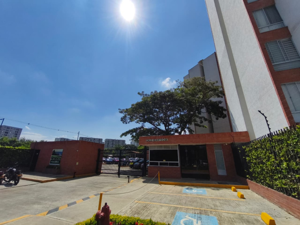 Apartamento En Arriendo - Hacienda Kachipay, Cali