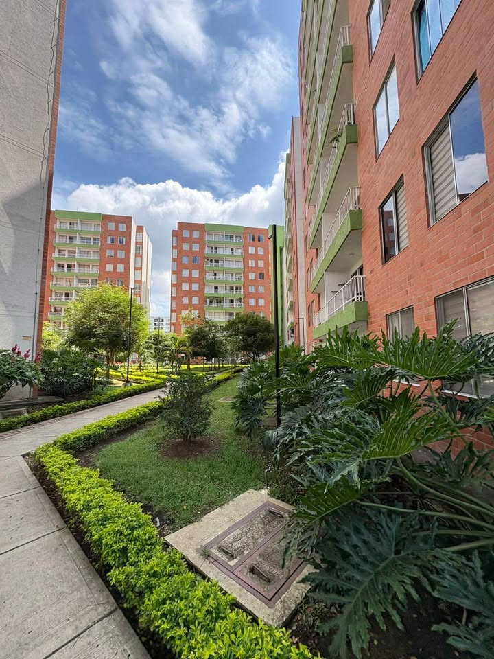 Apartamento En Arriendo - Hacienda Kachipay, Cali