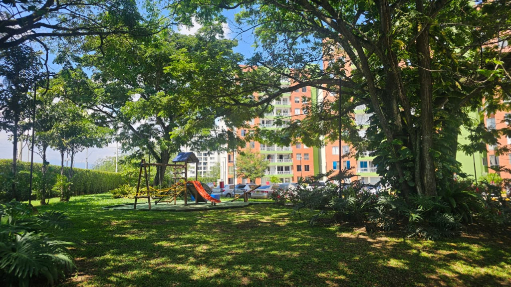 Apartamento En Arriendo - Hacienda Kachipay, Cali