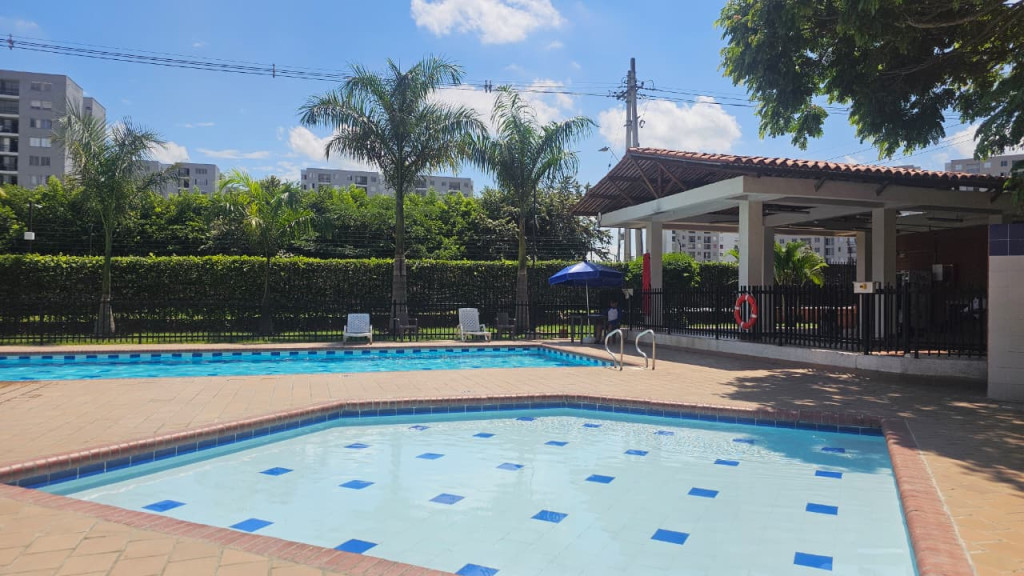 Apartamento En Arriendo - Hacienda Kachipay, Cali