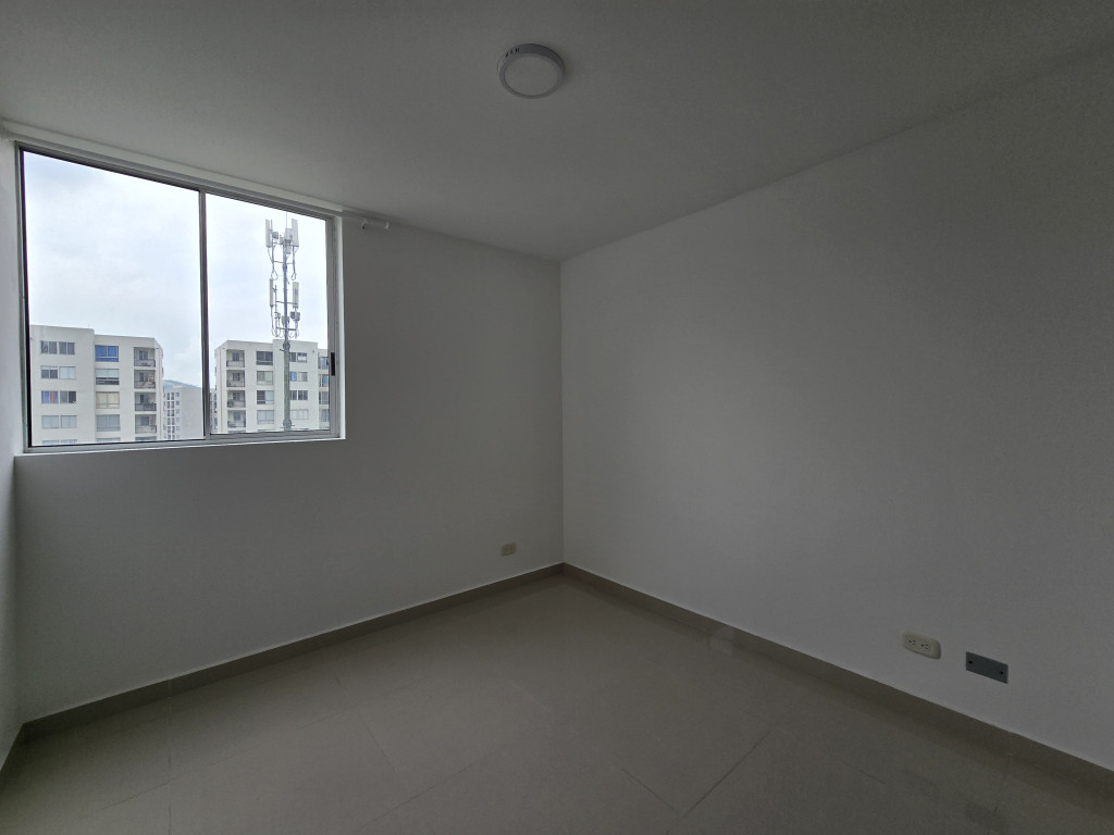 Apartamento En Venta - Ciudad Guabinas, Yumbo