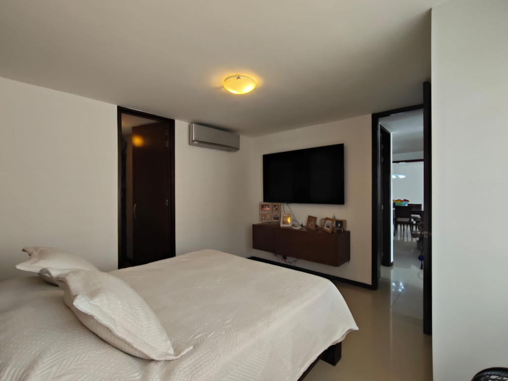 Apartamento En Arriendo - Urbanización La Flora, Cali