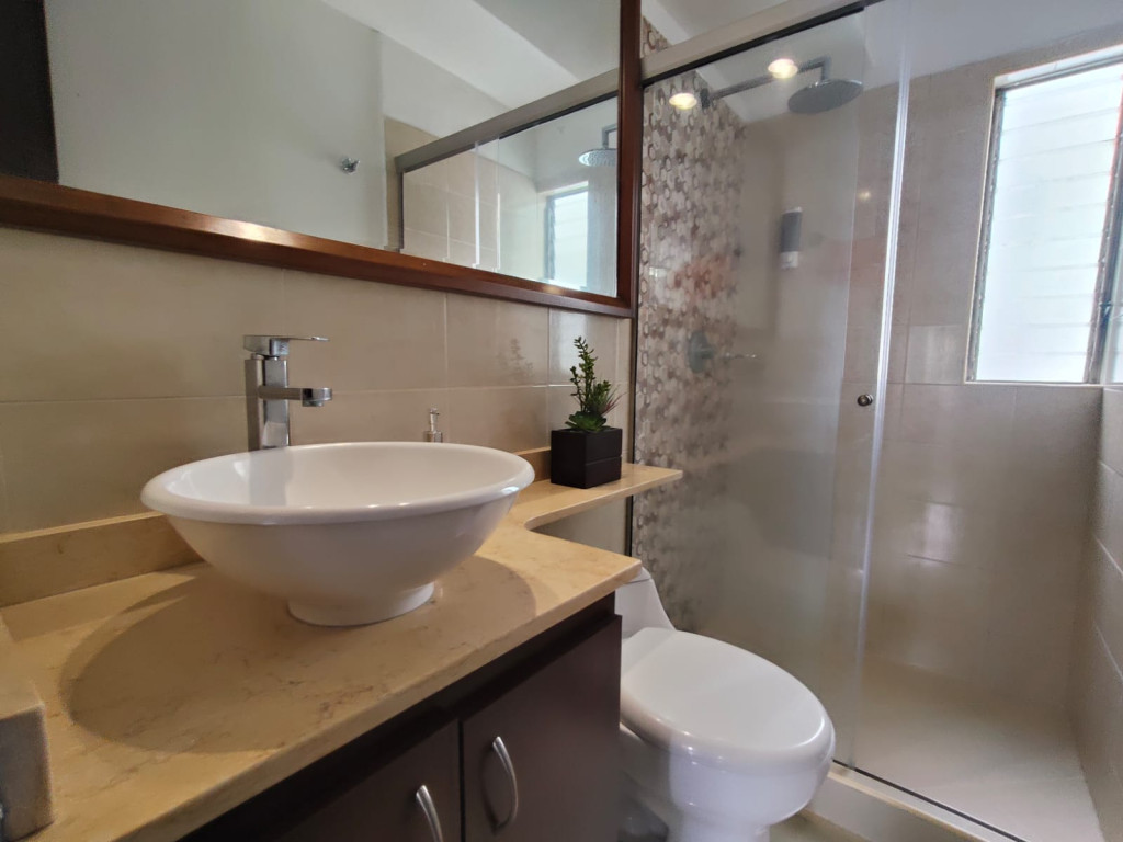 Apartamento En Arriendo - Urbanización La Flora, Cali