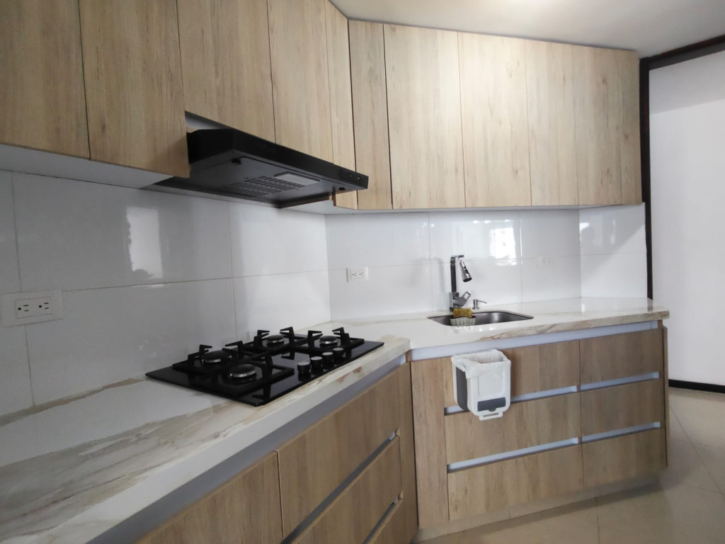Apartamento En Arriendo - Urbanización La Flora, Cali