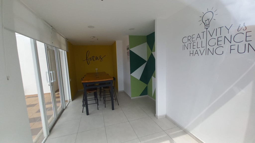 Apartaestudio En Arriendo - Urbanización La Flora, Cali