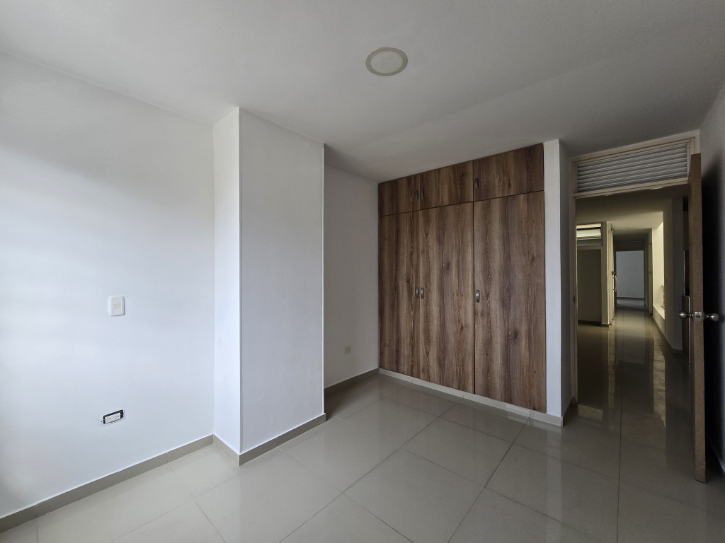 Apartamento En Venta - Junín, Cali