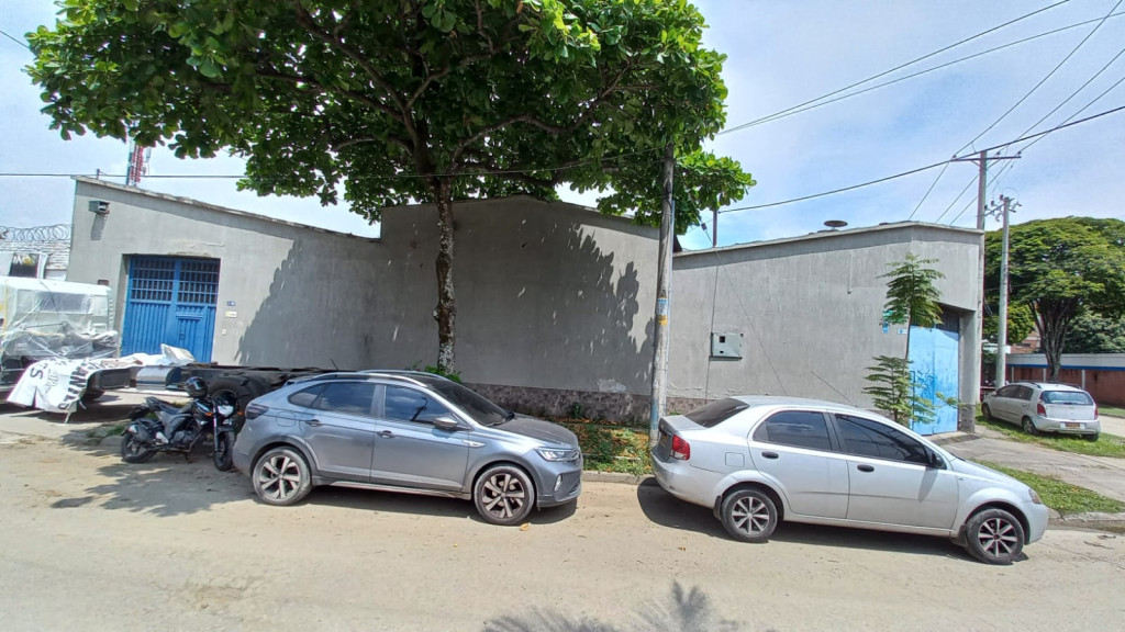 Bodega En Arriendo - Manzanares, Cali