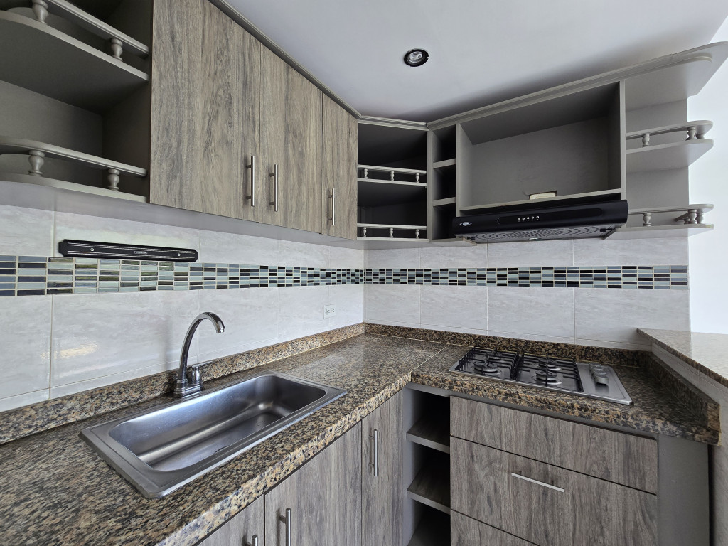 Apartamento En Venta - Aguacatal, Cali