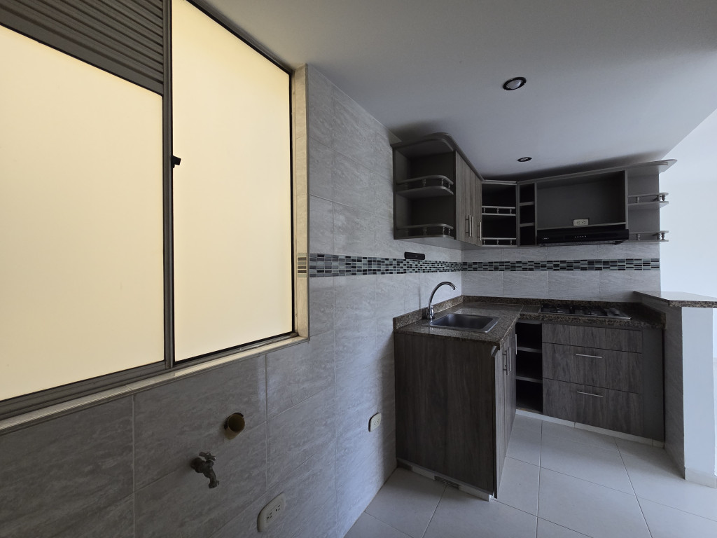 Apartamento En Venta - Aguacatal, Cali