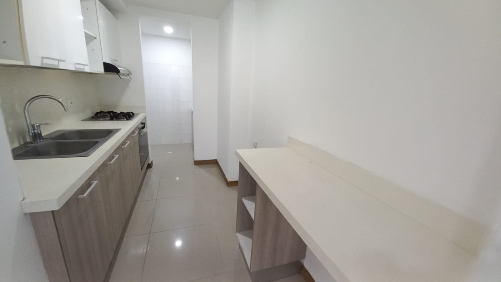 Apartamento En Arriendo - Urbanización La Flora, Cali