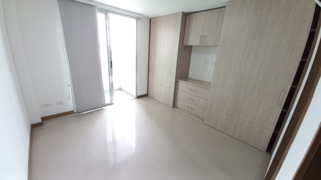 Apartamento En Arriendo - Urbanización La Flora, Cali