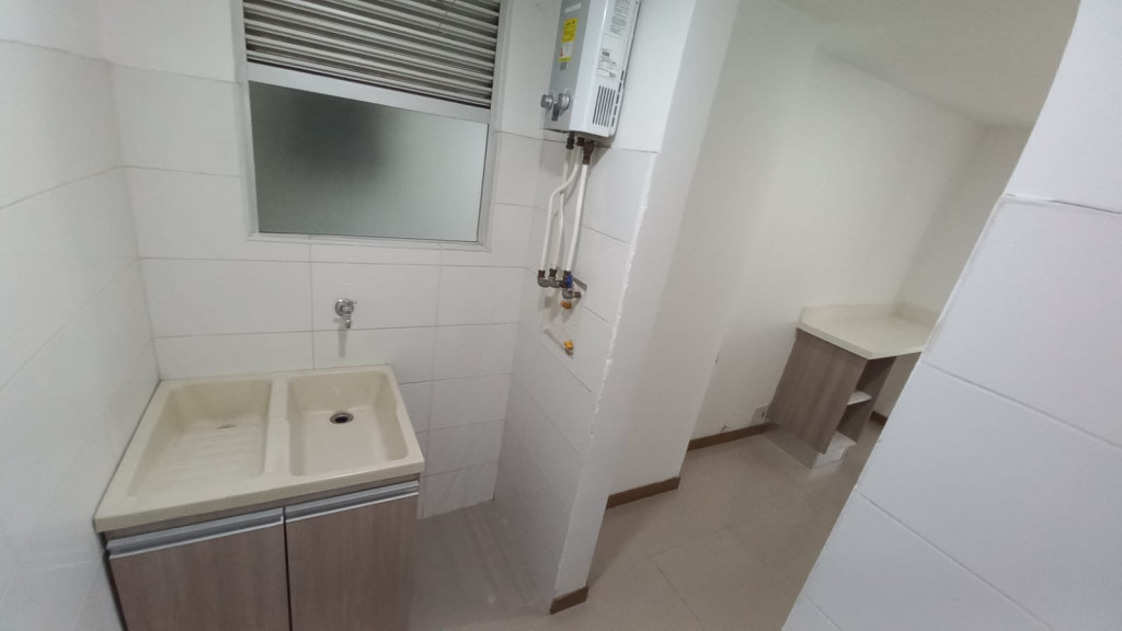 Apartamento En Arriendo - Urbanización La Flora, Cali