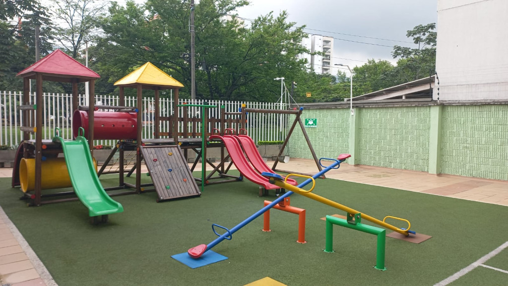 Apartamento En Arriendo - Urbanización La Flora, Cali