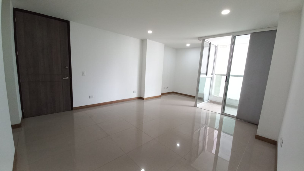 Apartamento En Arriendo - Urbanización La Flora, Cali