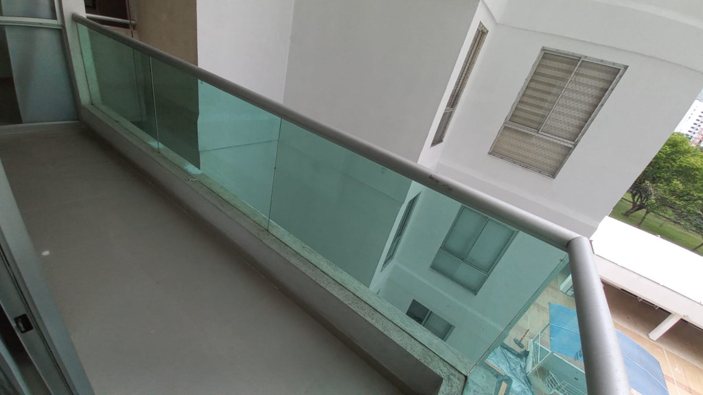 Apartamento En Arriendo - Urbanización La Flora, Cali