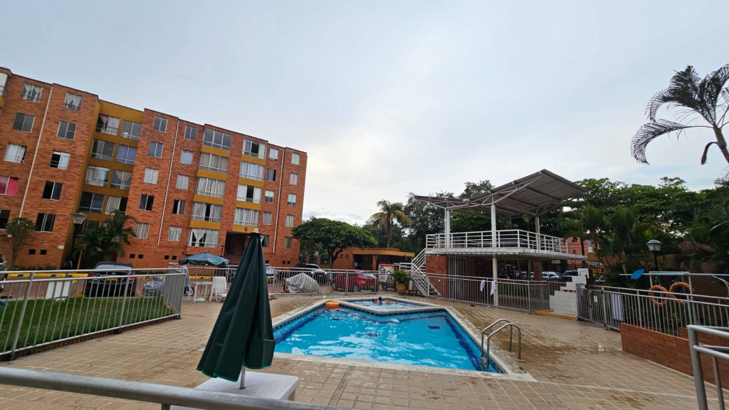 Apartamento En Arriendo - La Hacienda, Cali