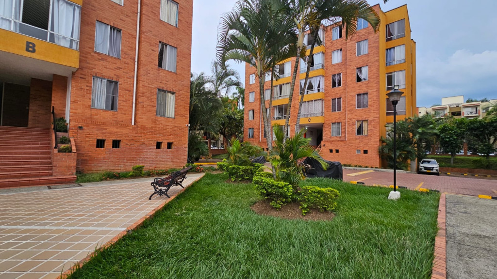 Apartamento En Arriendo - La Hacienda, Cali