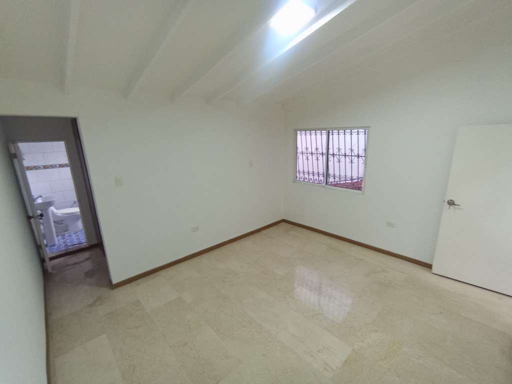 Casa En Arriendo - Prados Del Norte, Cali