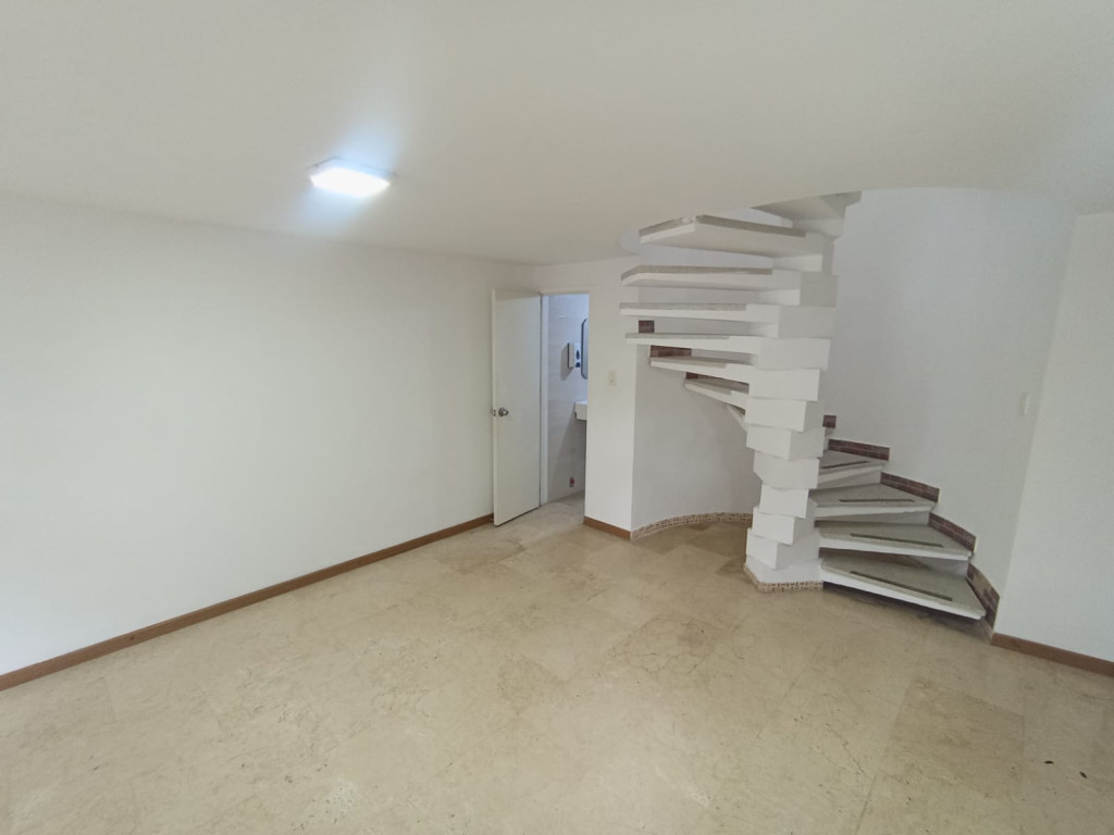 Casa En Arriendo - Prados Del Norte, Cali