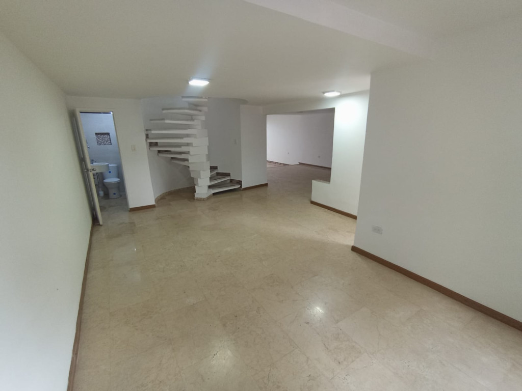 Casa En Arriendo - Prados Del Norte, Cali