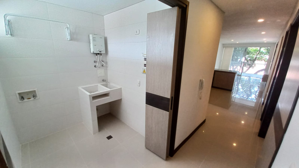 Apartamento En Arriendo - Urbanización La Flora, Cali