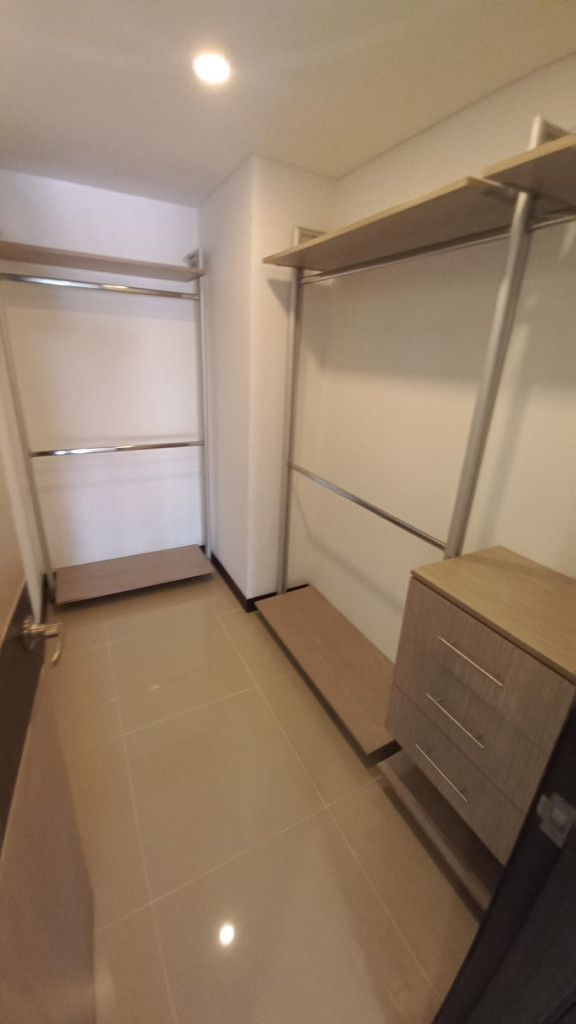 Apartamento En Arriendo - Urbanización La Flora, Cali