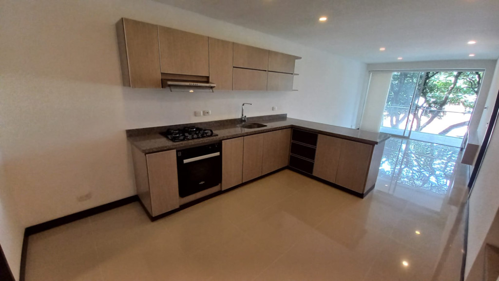 Apartamento En Arriendo - Urbanización La Flora, Cali