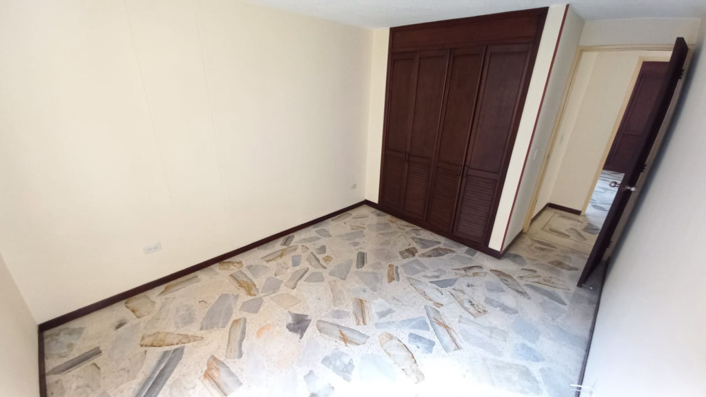 Apartamento En Arriendo - Prados Del Norte, Cali