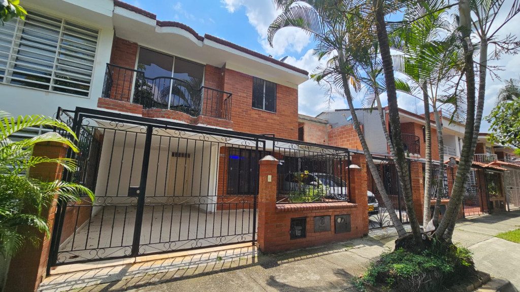 Casa En Arriendo - Caney, Cali