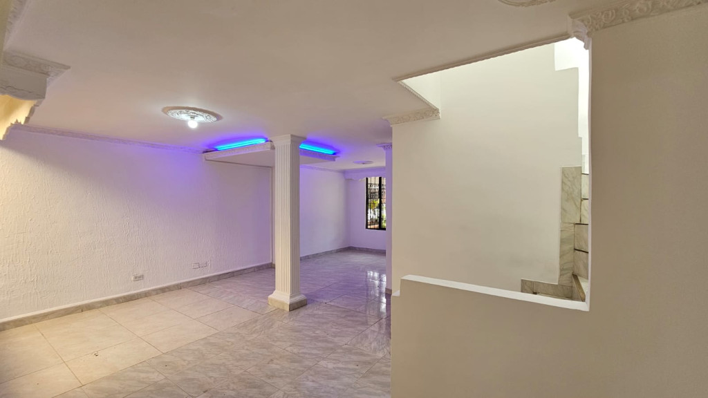 Casa En Arriendo - Caney, Cali