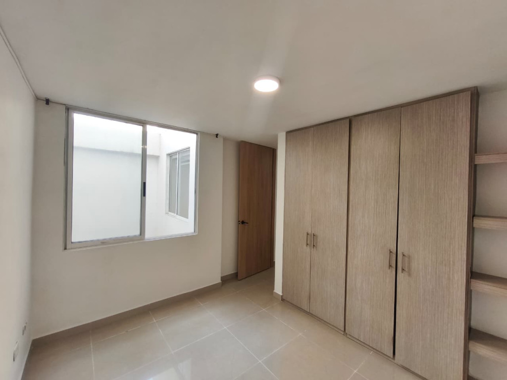 Apartamento En Arriendo - Urbanización La Flora, Cali