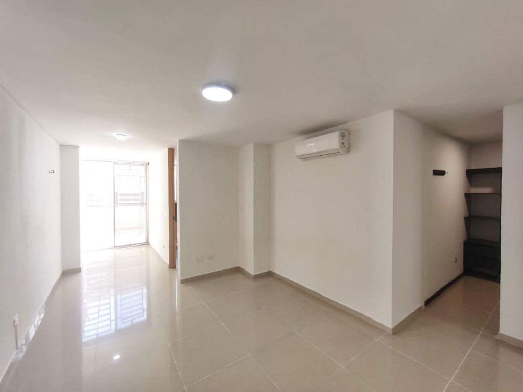 Apartamento En Arriendo - Urbanización La Flora, Cali