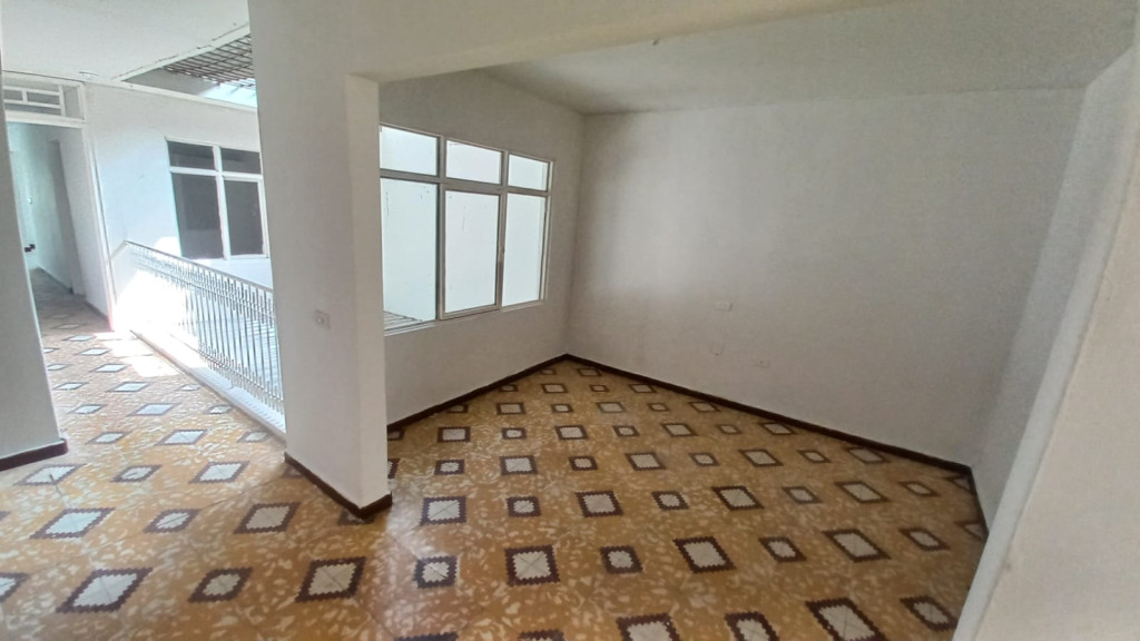 Casa En Arriendo - Atanasio Girardot, Cali