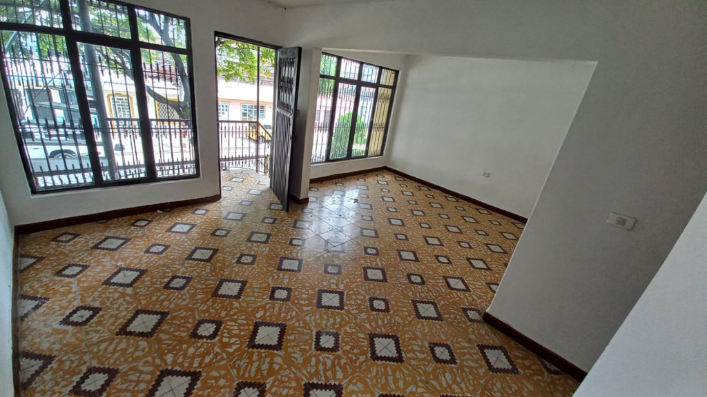 Casa En Arriendo - Atanasio Girardot, Cali