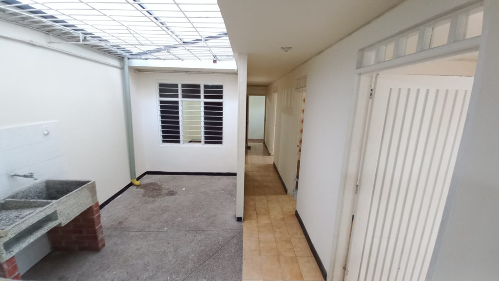 Casa En Arriendo - Aguablanca, Cali