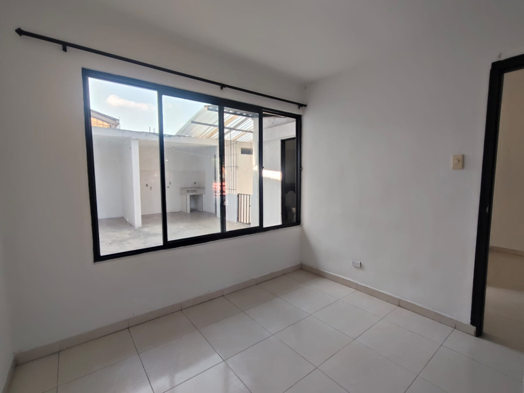 Casa En Arriendo - Ciudad Modelo, Cali