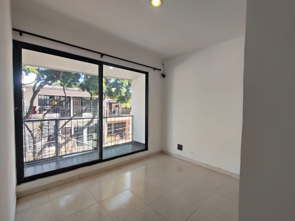 Casa En Arriendo - Ciudad Modelo, Cali