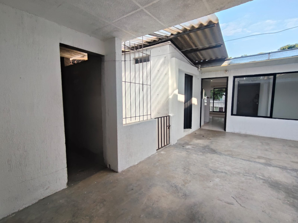 Casa En Arriendo - Ciudad Modelo, Cali