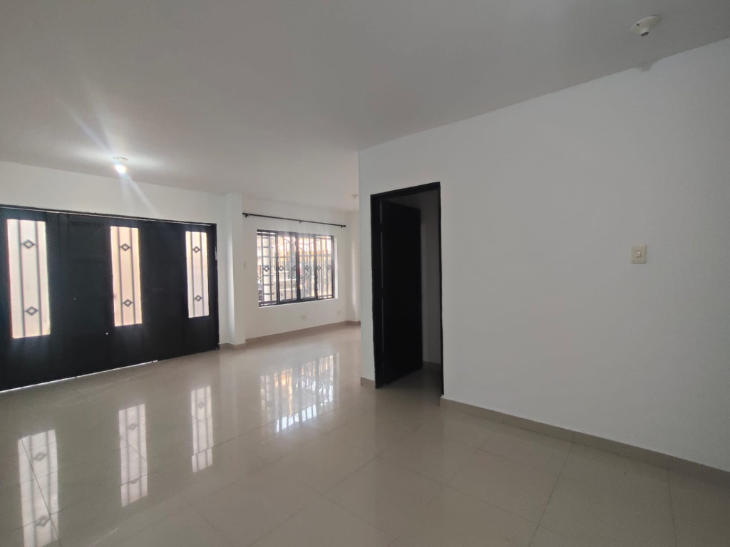 Apartamento En Arriendo - Ciudad Modelo, Cali