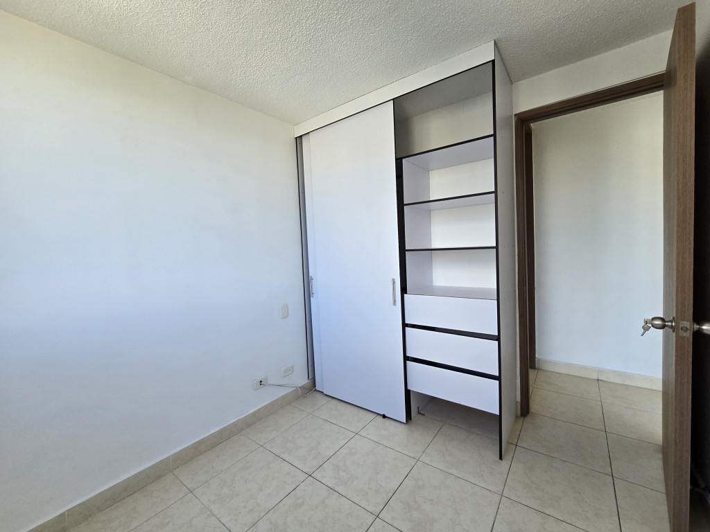Apartamento En Venta - Ciudad Guabinas, Yumbo