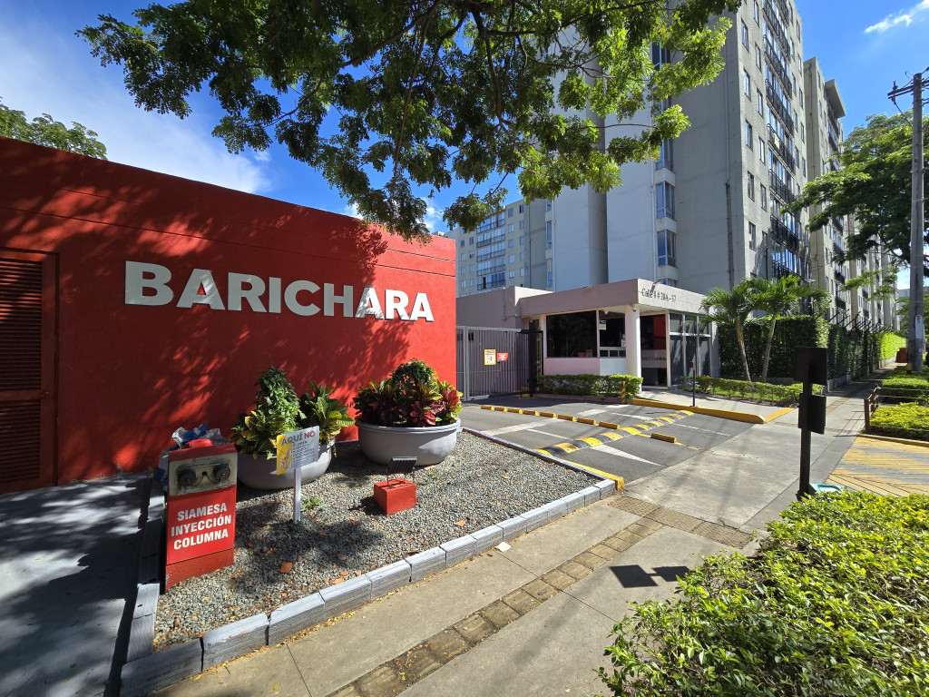 Apartamento En Venta - Ciudad Guabinas, Yumbo